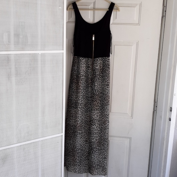 NWT Vince Camuto Summer Safari Maxi Dress. - Picture 3 of 8